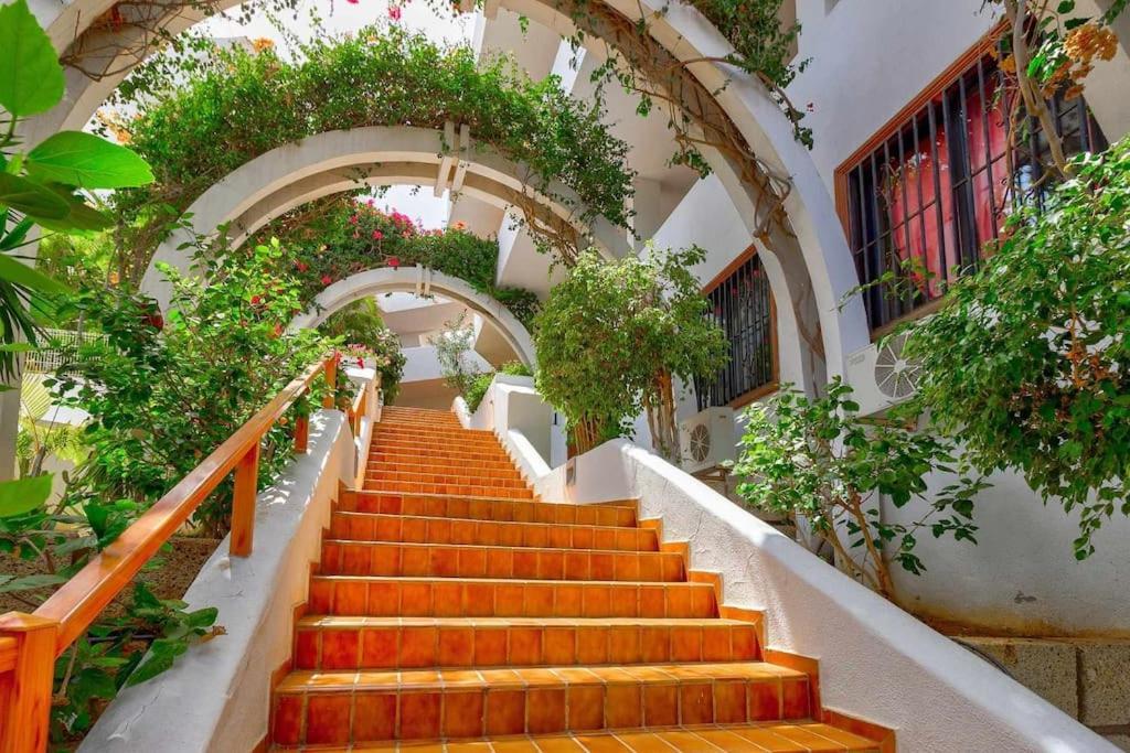 Ocean View Apartments In Park Royal I أذيخي المظهر الخارجي الصورة