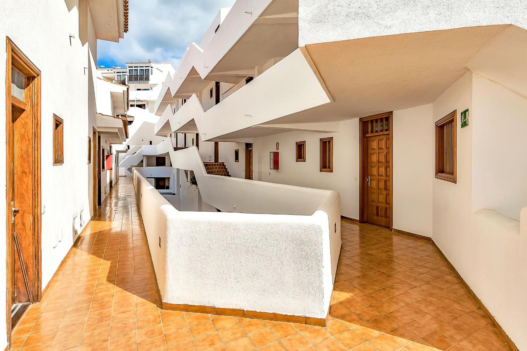 Ocean View Apartments In Park Royal I أذيخي المظهر الخارجي الصورة